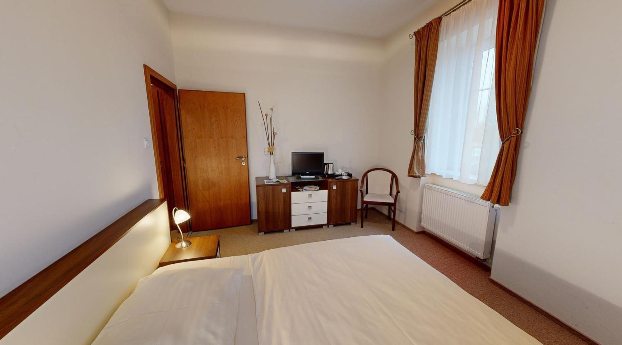 Klaudia'S Hotel & Restaurant At Golf Resort, Bac Samorin 외부 사진