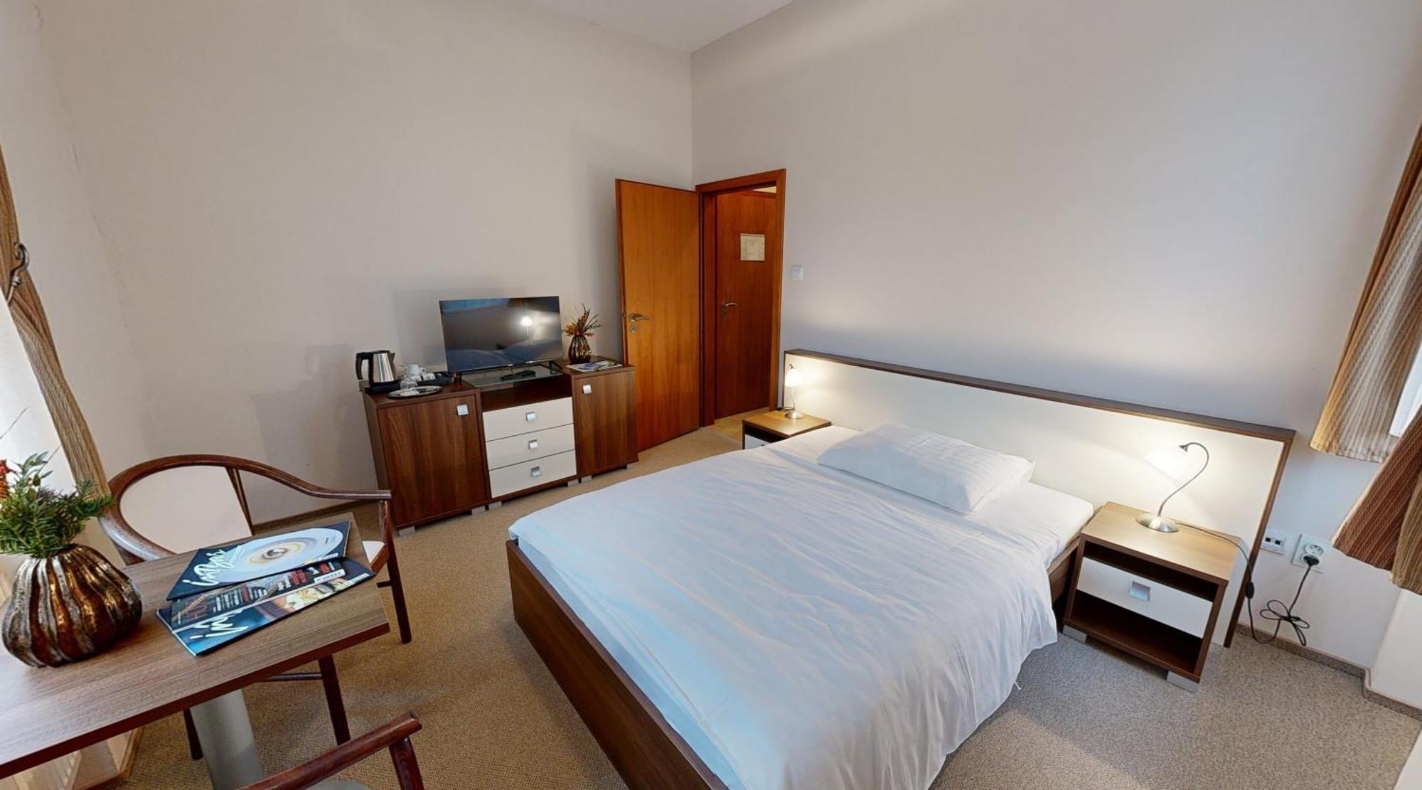 Klaudia'S Hotel & Restaurant At Golf Resort, Bac Samorin 외부 사진